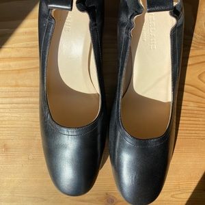 Everlane leather block heel